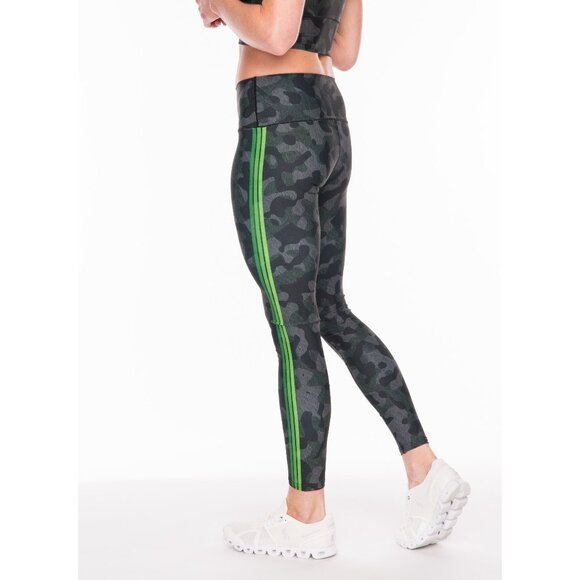 Moss Camo Redux Yoga Pants *FINAL SALE* - Picture 1 of 4